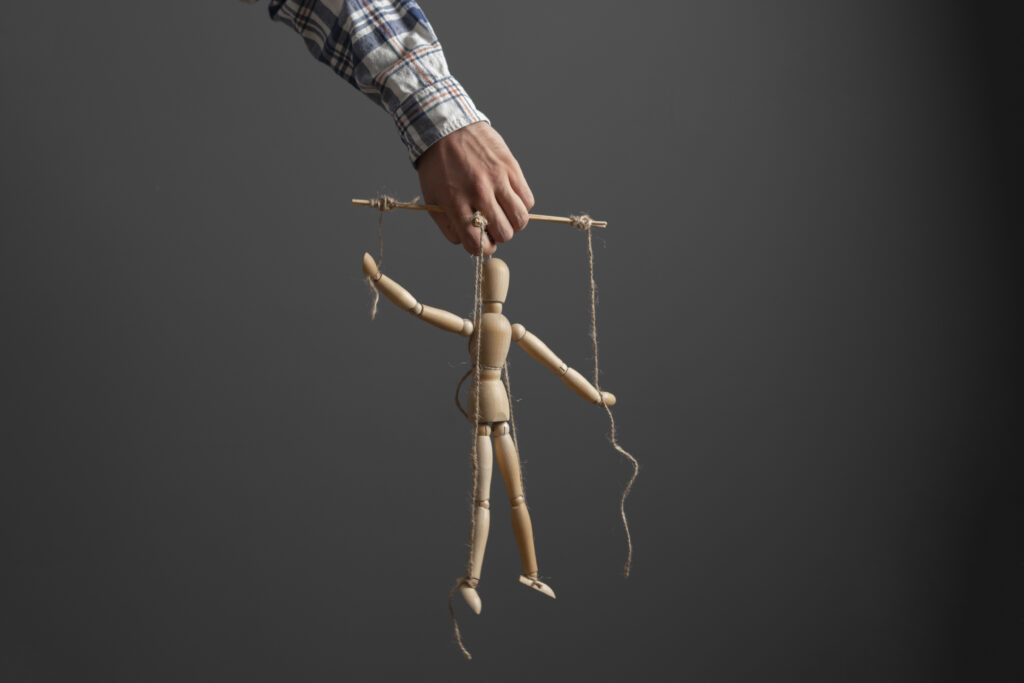10 Signs Of An Emotionally Abusive Relationship 10-signs-of-an-emotionally-abusive-relationship