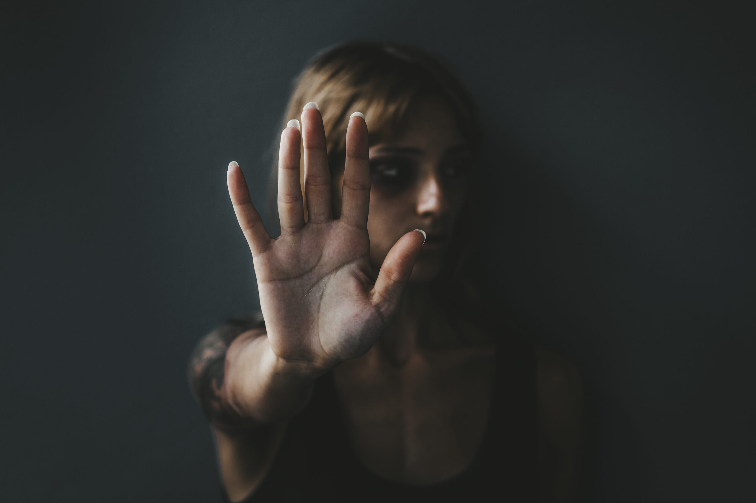 Difference Between Narcissism and Emotional Abuse